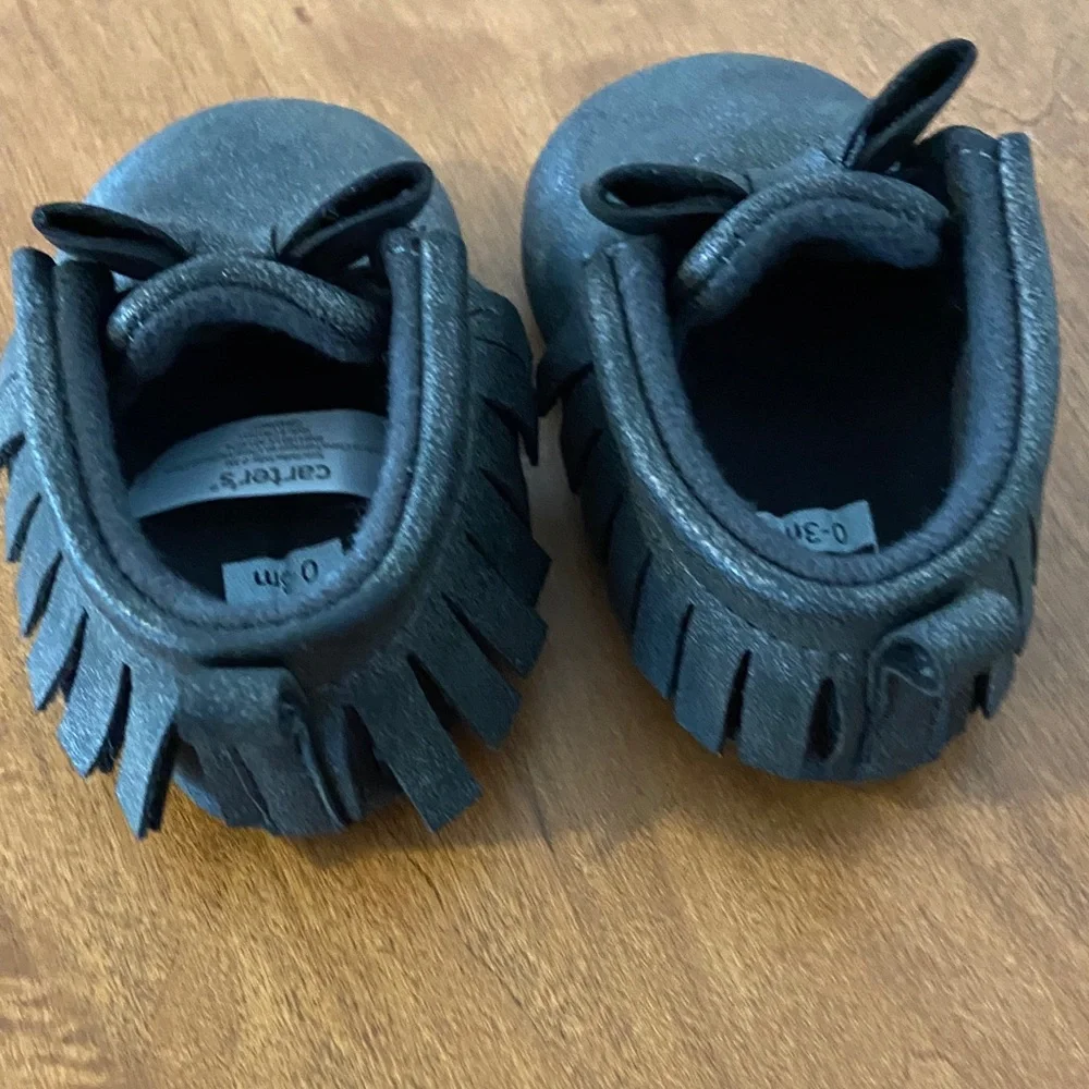 Free w/ bundle: Carters baby girl shoes
